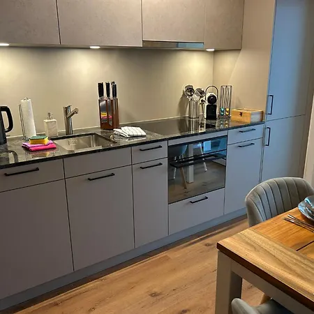 Swiss Horizon - Penthouse Mit Aussicht & Liftnaehe Auf 2 Etagen Flums