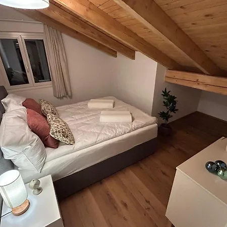 Swiss Horizon - Penthouse Mit Aussicht & Liftnaehe Auf 2 Etagen Apartamento Flums