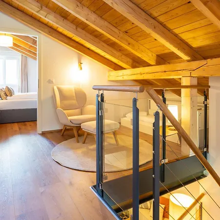Swiss Horizon - Penthouse Mit Aussicht & Liftnaehe Auf 2 Etagen *