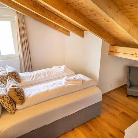 Swiss Horizon - Penthouse Mit Aussicht & Liftnaehe Auf 2 Etagen *
