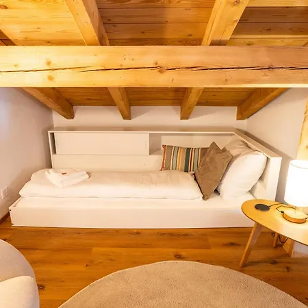 Swiss Horizon - Penthouse Mit Aussicht & Liftnaehe Auf 2 Etagen