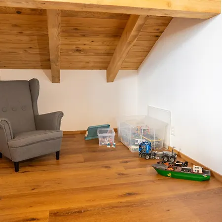 Swiss Horizon - Penthouse Mit Aussicht & Liftnaehe Auf 2 Etagen Flumserberg