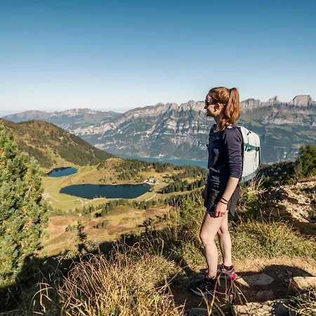 Swiss Horizon - Penthouse Mit Aussicht & Liftnaehe Auf 2 Etagen