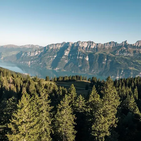 Swiss Horizon - Penthouse Mit Aussicht & Liftnaehe Auf 2 Etagen Апартаменты *