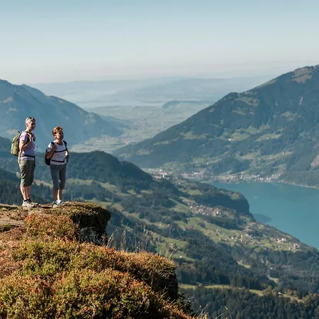 Swiss Horizon - Penthouse Mit Aussicht & Liftnaehe Auf 2 Etagen Apartman *