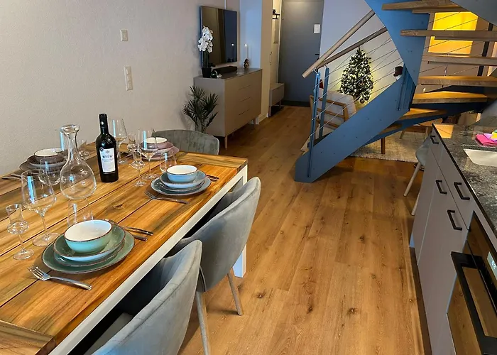 Swiss Horizon - Penthouse Mit Aussicht & Liftnaehe Auf 2 Etagen Appartement Flums