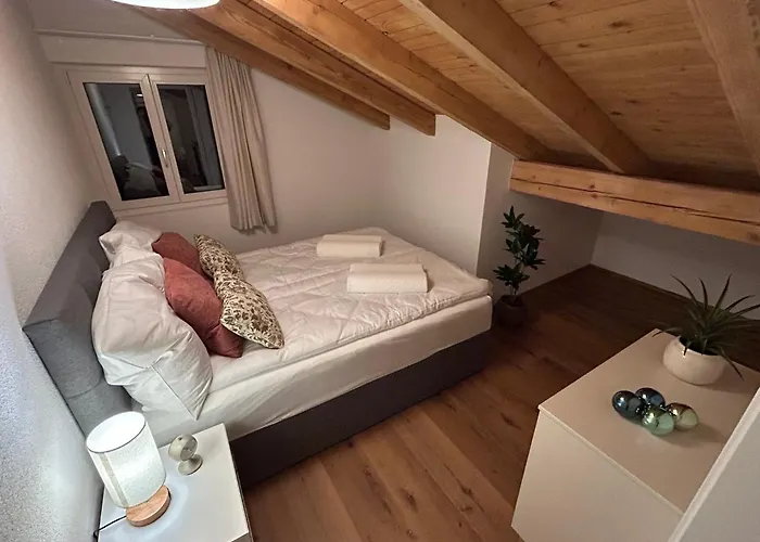 Swiss Horizon - Penthouse Mit Aussicht & Liftnaehe Auf 2 Etagen Appartement Flums