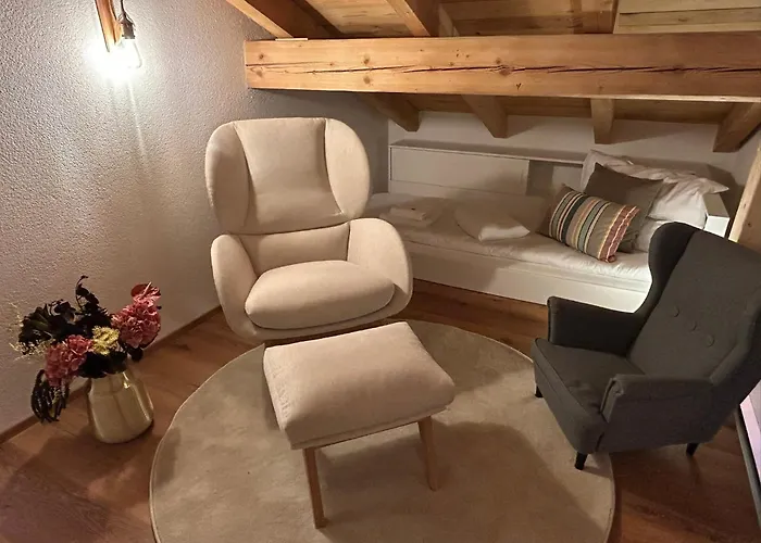 Swiss Horizon - Penthouse Mit Aussicht & Liftnaehe Auf 2 Etagen Appartement Flums